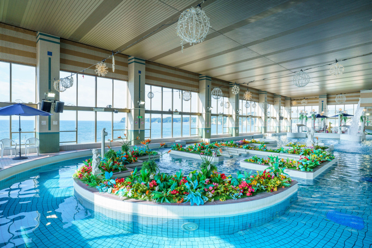 三日月 勝浦