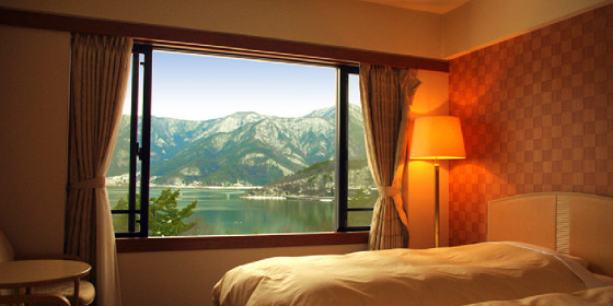 ブリーズベイ河口湖